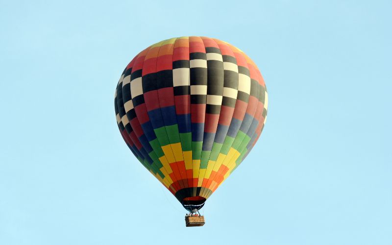 Abbildung eines Heißluft-Ballons, um bildlich zu zeigen, wie eine Ballonfahrt über Frankfurt aussehen könnte