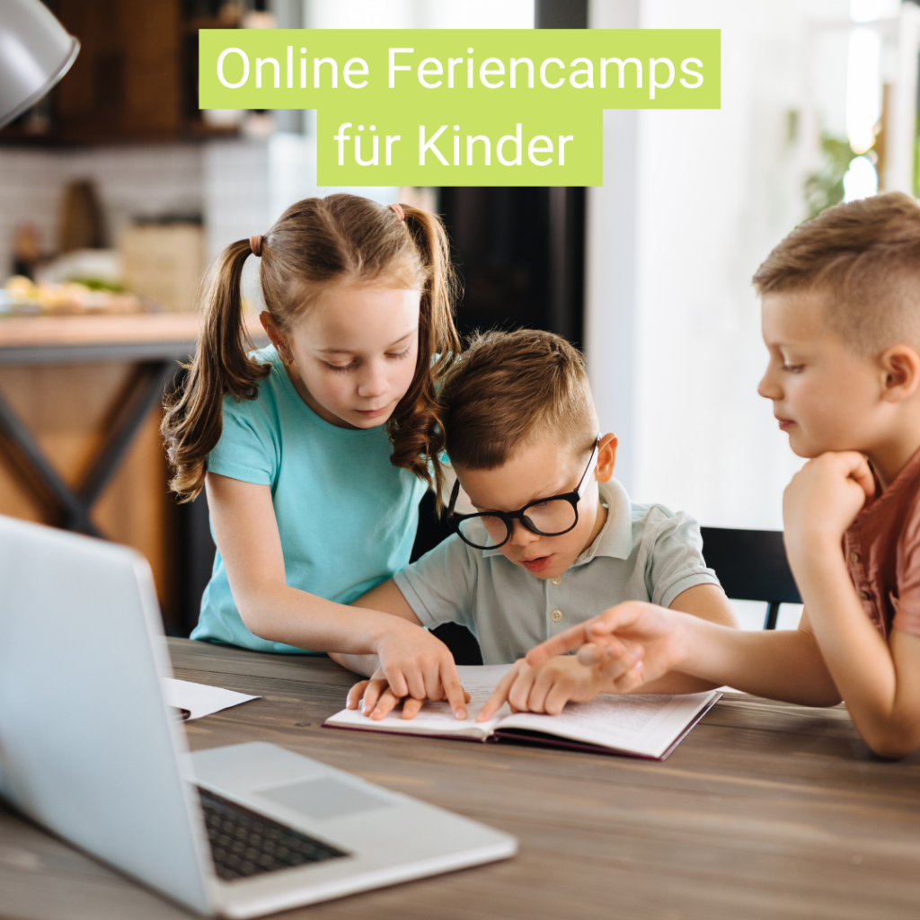 Kinder vor einem Laptop